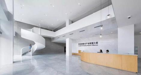 成都海倫天麓銷售中心，東方優(yōu)雅與現(xiàn)代融合的空間縮影！